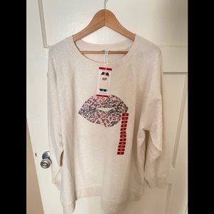 NWT✨WILDFOX LIPS OVERSIZED SWEATER